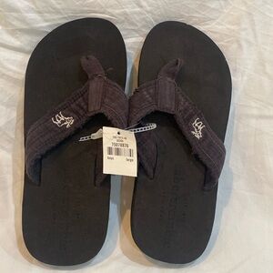Abercrombie boys Flip Flops vintage distressed black fabric toe post large NWT